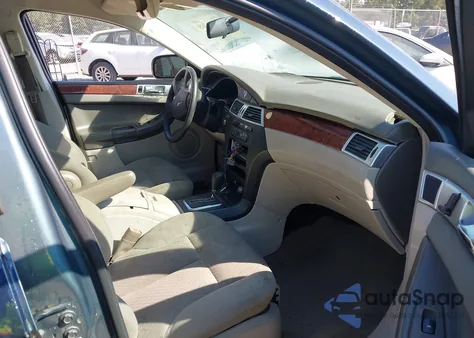 2007 Chrysler Pacifica Touring z USA, uszkodzony, nr VIN 2A8GM68X37R164472